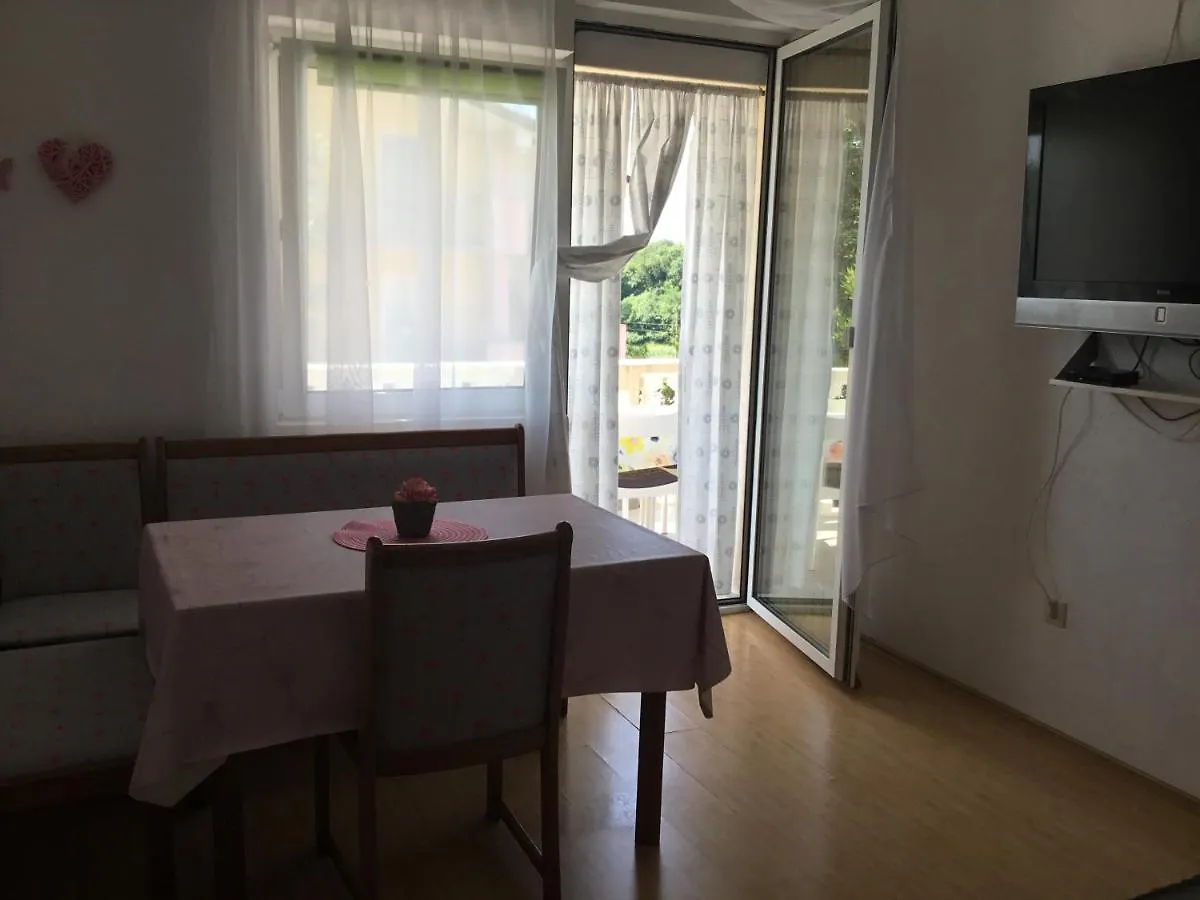 Apartment Apartman Basic Pula Croatia